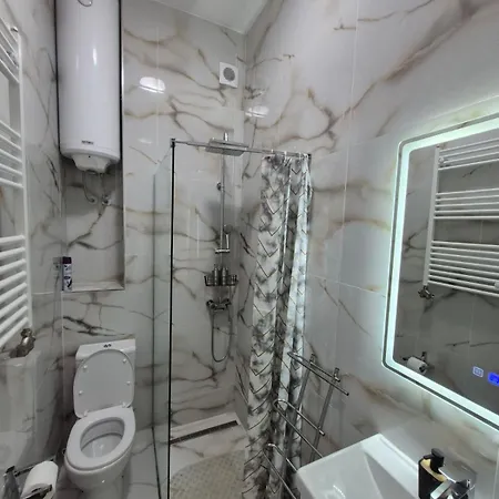 Abc Luxury Space With 7 For 15 Guests - One With Hot Tub And Sauna, Paid Parking On-site, Mandatory Reservation Apartament